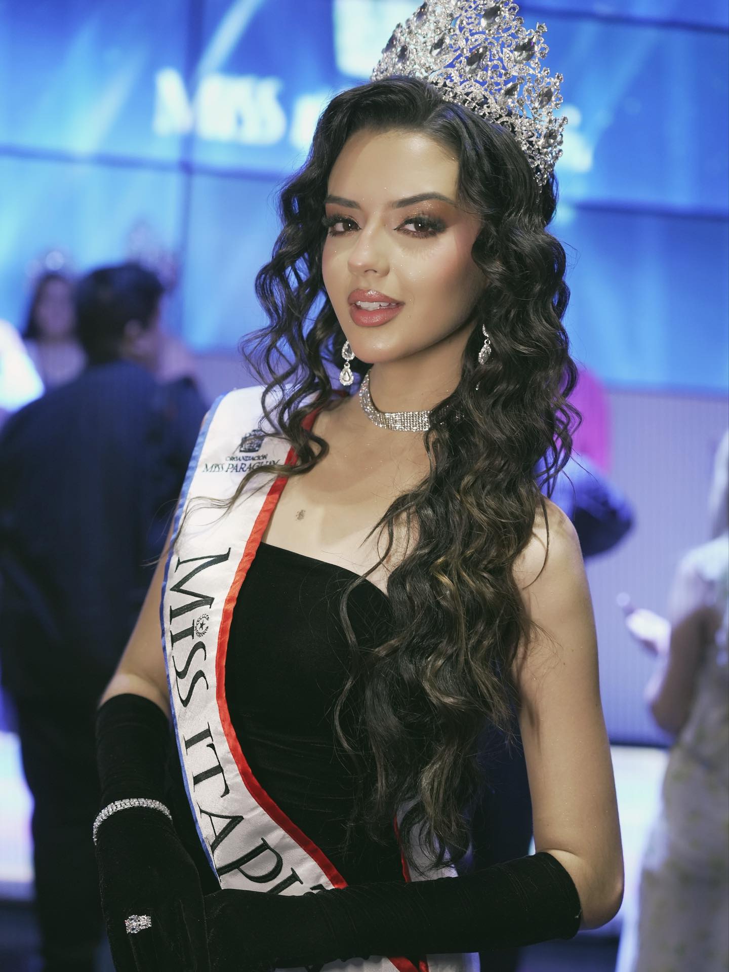 De Itapúa a Madrid: Celeste Cibils y Miss Paraguay España 2026 tejen un puente de inspiración cultural imagen complementaria